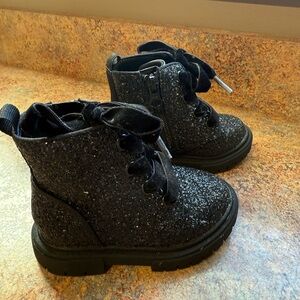 Toddler cat & jack boots